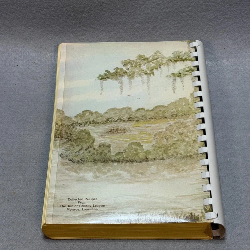 Vintage 1973 Cotton Country Collection Monroe Louisiana Southern Cookbook